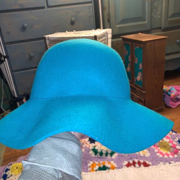 VINTAGE UNWORN BOHO TURQUOISE 100% WOOL FLOPPY HAT - Picture 1 of 6